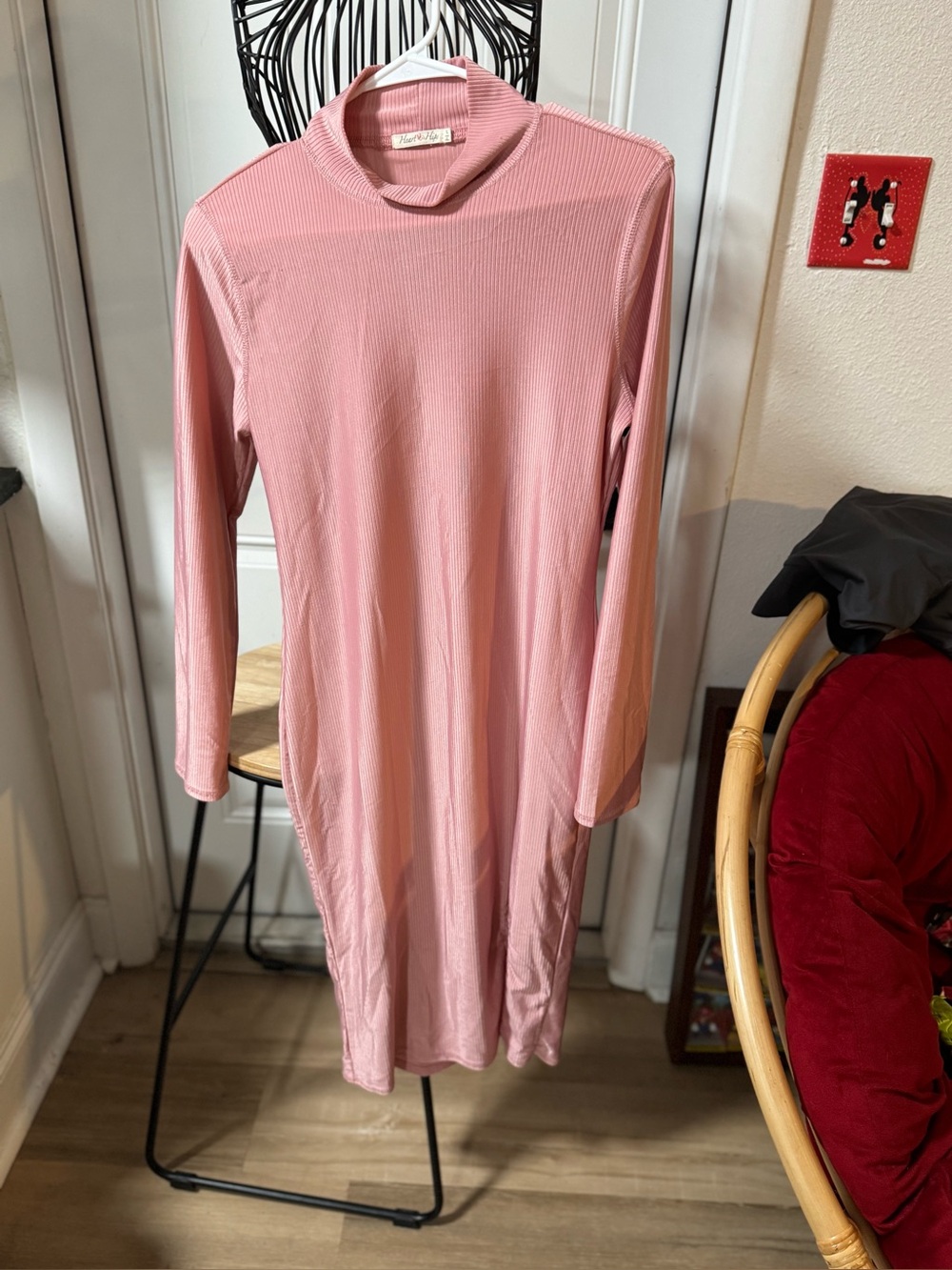 Long Sleeve Pink Ribbed Midi Dress